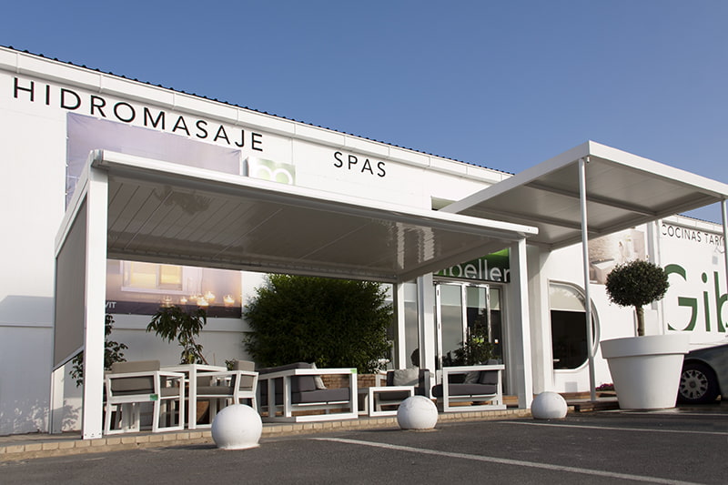 Pérgola de exterior Saxun.