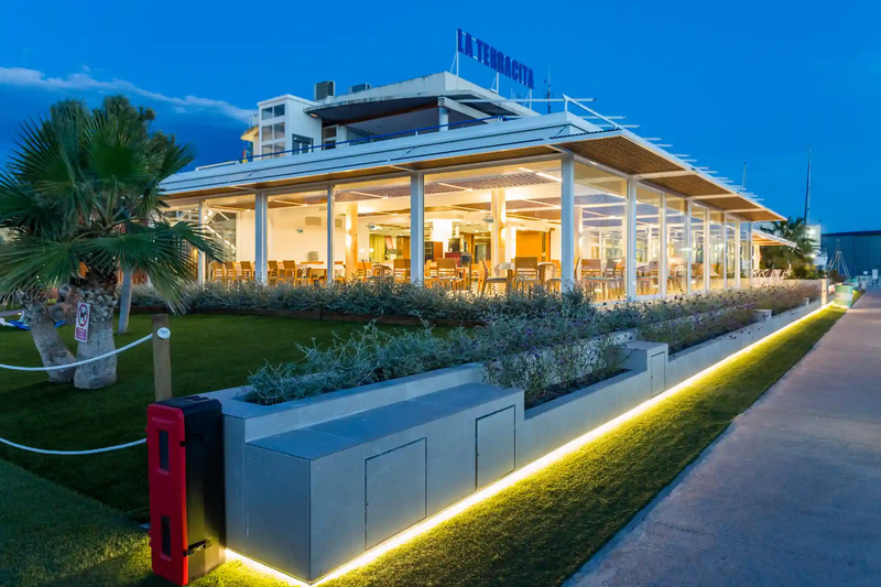 Proyecto de diseño de restaurante exterior Proyectos profesionales de restaurantes