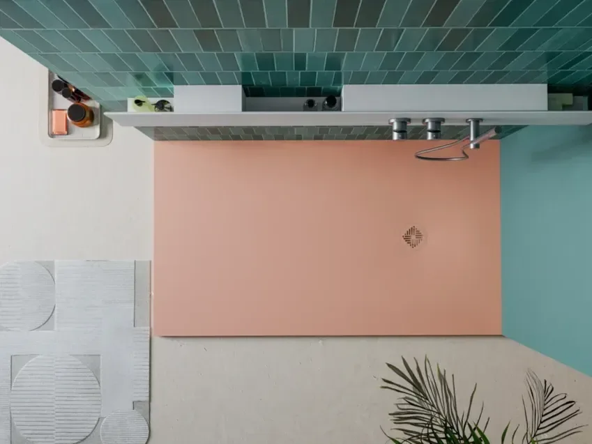 Reforma de baño con nuevos platos de duchas Reforma de baño con nuevos platos de duchas